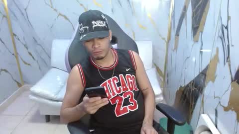 Snapshot of cam_xman chatting on February 2026 01:27:02 PM cam_xman online show from February 2026 01:27:02 PM