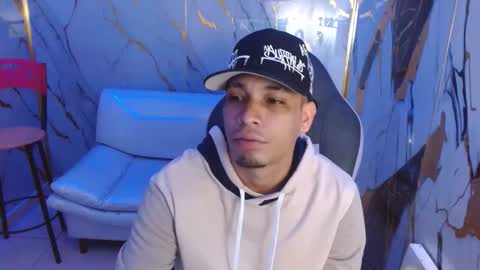 Snapshot of cam_xman chatting on February 2026 12:49:01 PM cam_xman online show from February 2026 12:49:01 PM