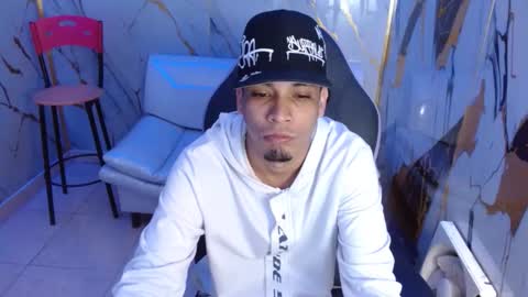 Snapshot of cam_xman chatting on March 2026 12:20:01 PM cam_xman online show from March 2026 12:20:01 PM