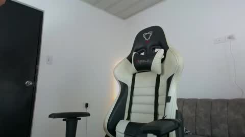 Snapshot of cam_xman chatting on March 2026 08:24:01 PM cam_xman online show from March 2026 08:24:01 PM