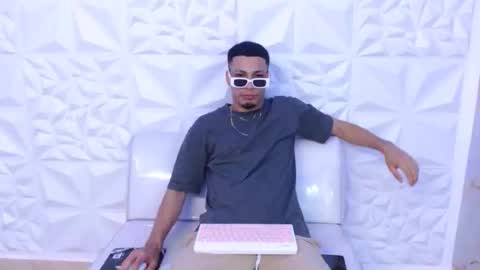 Snapshot of cam_xman chatting on March 2026 02:42:01 PM cam_xman online show from March 2026 02:42:01 PM