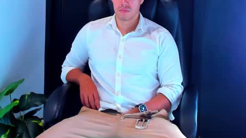 Snapshot of camara110 chatting on December 2024 06:16:01 PM camara110 online show from December 2024 06:16:01 PM