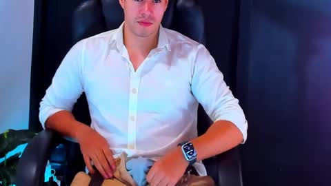 Snapshot of camara110 chatting on December 2024 02:12:02 AM camara110 online show from December 2024 02:12:02 AM