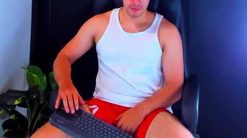 Snapshot of camara110 chatting on January 2025 04:37:02 PM camara110 online show from January 2025 04:37:02 PM