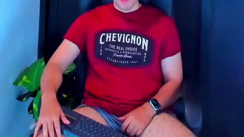 Snapshot of camara110 chatting on January 2025 01:29:01 AM camara110 online show from January 2025 01:29:01 AM