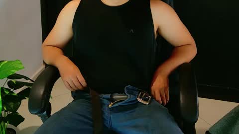 Snapshot of camara110 chatting on January 2025 05:44:02 PM camara110 online show from January 2025 05:44:02 PM