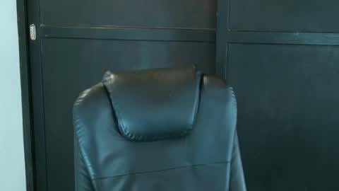 Snapshot of camara110 chatting on February 2025 12:28:01 AM camara110 online show from February 2025 12:28:01 AM