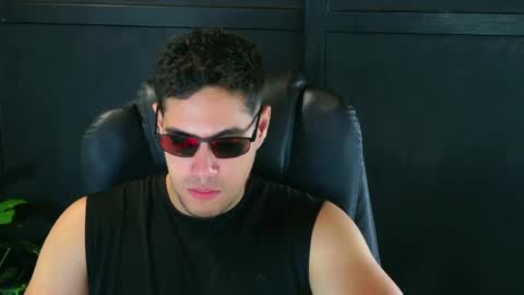 Snapshot of camara110 chatting on March 2025 12:10:02 AM camara110 online show from March 2025 12:10:02 AM