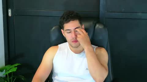 Snapshot of camara110 chatting on March 2025 02:36:01 AM camara110 online show from March 2025 02:36:01 AM