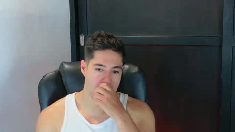 Snapshot of camara110 chatting on October 2025 04:41:01 PM camara110 online show from October 2025 04:41:01 PM