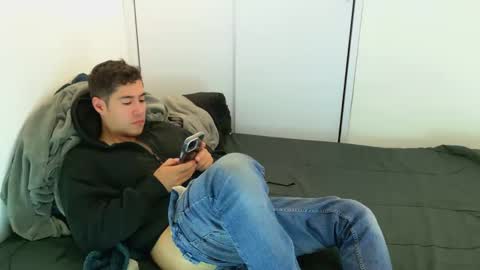 Snapshot of camara110 chatting on October 2025 08:03:02 PM camara110 online show from October 2025 08:03:02 PM