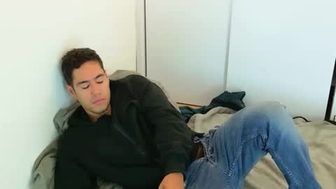 Snapshot of camara110 chatting on October 2025 06:45:02 PM camara110 online show from October 2025 06:45:02 PM