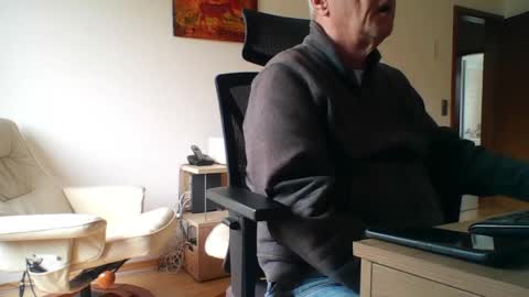 Snapshot of camcologne chatting on April 2026 12:36:02 PM camcologne online show from April 2026 12:36:02 PM