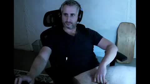 Snapshot of camcrusader chatting on October 2025 08:51:01 PM herp derp online show from October 2025 08:51:01 PM