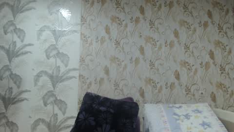 Snapshot of camdiva1 chatting on December 2024 01:36:01 AM CamDiva1 online show from December 2024 01:36:01 AM
