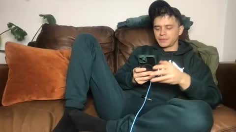 CamDoAttitude online show from February 2026 10:35:02 PM