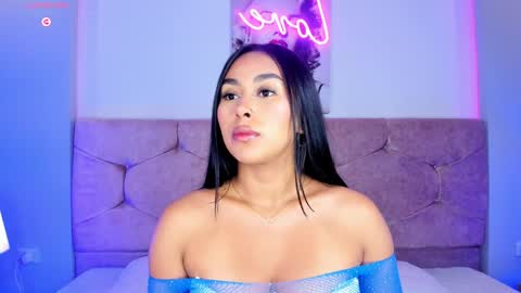 Snapshot of cameliaa_smiith chatting on January 2025 03:09:01 AM Camelia Smith online show from January 2025 03:09:01 AM