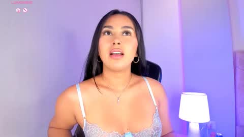 Snapshot of cameliaa_smiith chatting on February 2025 08:48:01 AM Camelia Smith online show from February 2025 08:48:01 AM