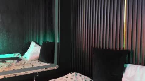 Snapshot of cameron_blake_ chatting on January 2025 05:35:01 AM CAMERON online show from January 2025 05:35:01 AM