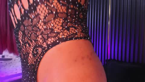 Snapshot of cameron_blake_ chatting on January 2025 06:03:01 AM CAMERON online show from January 2025 06:03:01 AM