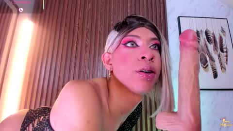 Snapshot of cameron_blake_ chatting on September 2025 03:18:02 AM CAMERON online show from September 2025 03:18:02 AM