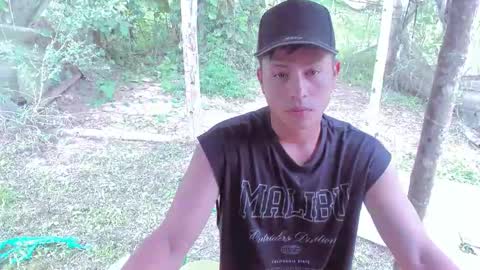 Snapshot of cameron_re chatting on October 2025 07:47:02 PM cameron_re online show from October 2025 07:47:02 PM