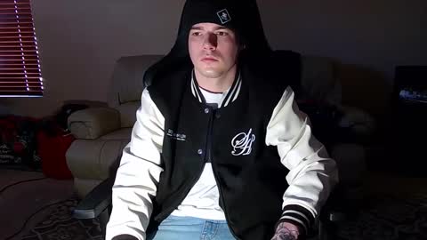 Snapshot of camerondt chatting on February 2025 08:27:02 PM camerondt online show from February 2025 08:27:02 PM