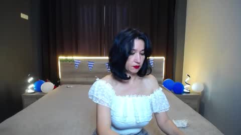 Cameronenns online show from October 2025 06:45:01 AM