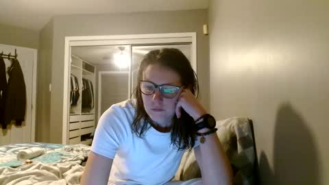 Snapshot of camforfunmoment chatting on November 2025 12:54:01 AM camforfunmoment online show from November 2025 12:54:01 AM