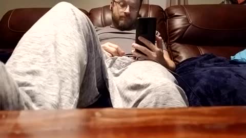 Snapshot of camguy2425 chatting on October 2025 02:35:01 AM CamGuy online show from October 2025 02:35:01 AM