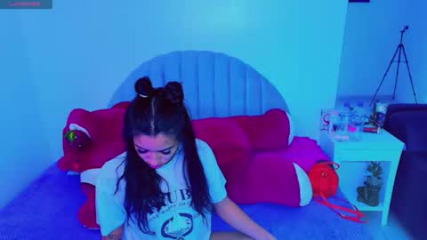 Snapshot of cami_bunnygirlx chatting on October 2025 07:07:02 AM CAMI online show from October 2025 07:07:02 AM