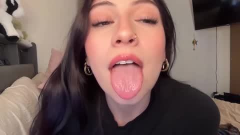 Camila online show from February 2026 08:26:01 PM