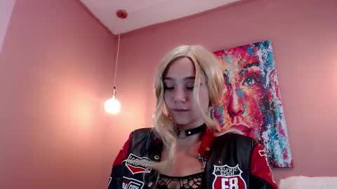 Cami online show from October 2025 09:57:01 PM
