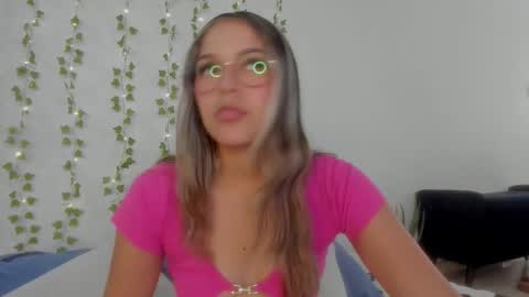 Snapshot of cami_hunter chatting on January 2026 07:19:01 PM online show from January 2026 07:19:01 PM