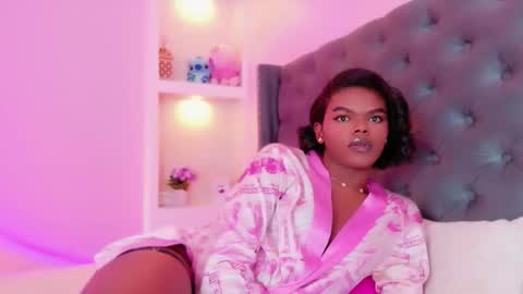 camiestrada online show from October 2025 11:02:02 PM