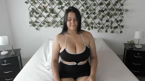 Snapshot of camihotboobs chatting on January 2025 07:43:01 PM camihotboobs online show from January 2025 07:43:01 PM