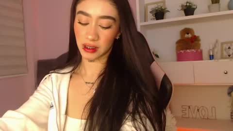 camila online show from April 2026 06:13:02 PM