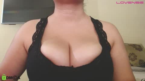 Snapshot of camiilahotxxx chatting on November 2025 12:59:02 PM Camila online show from November 2025 12:59:02 PM