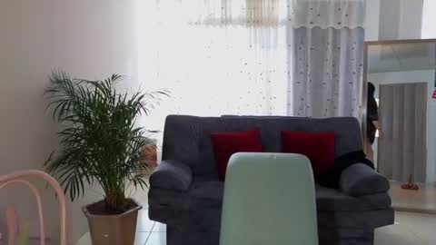 Camil online show from March 2025 01:36:01 PM