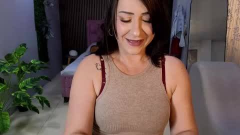 Camil online show from May 2026 11:04:02 AM