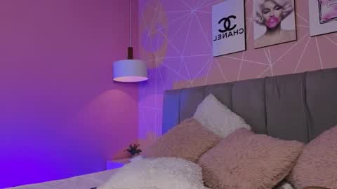 Camil online show from May 2026 08:27:01 PM