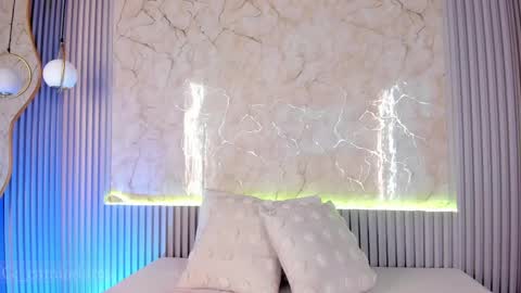 Cami online show from September 2025 10:53:02 AM