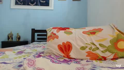 Snapshot of camila_blandexxxx chatting on January 2025 07:40:01 PM Instagram camila blande1 online show from January 2025 07:40:01 PM