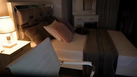 Camila buitrago online show from September 2025 04:15:01 AM