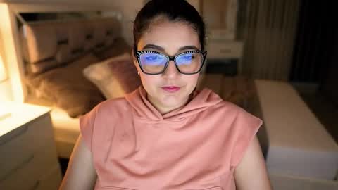 Camila buitrago online show from October 2025 12:44:02 AM