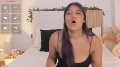 camila_bustamante_ online show from January 2026 03:39:01 PM