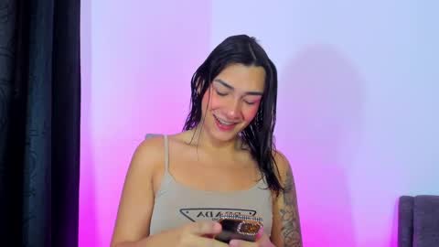 Snapshot of camila_coxx chatting on December 2024 09:08:02 PM s online show from December 2024 09:08:02 PM