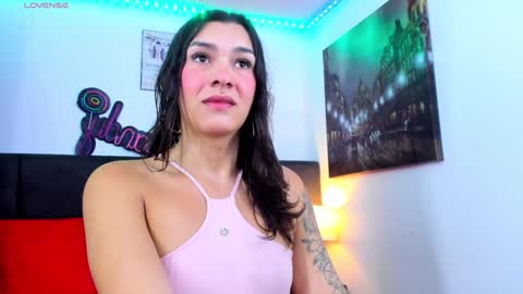 Snapshot of camila_coxx chatting on December 2024 07:06:02 AM s online show from December 2024 07:06:02 AM