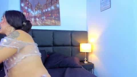 Snapshot of camila_coxx chatting on January 2025 11:59:02 AM s online show from January 2025 11:59:02 AM