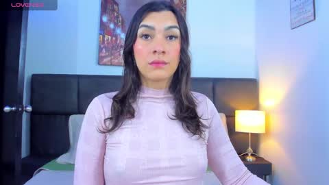 Snapshot of camila_coxx chatting on January 2025 05:21:01 AM s online show from January 2025 05:21:01 AM